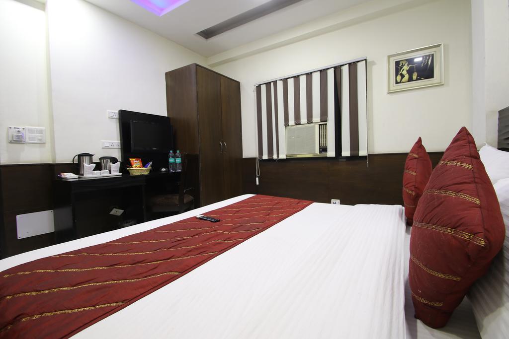 Hotel Hill Palace -Near Karol Bagh Metro Station Delhi  Exterior foto