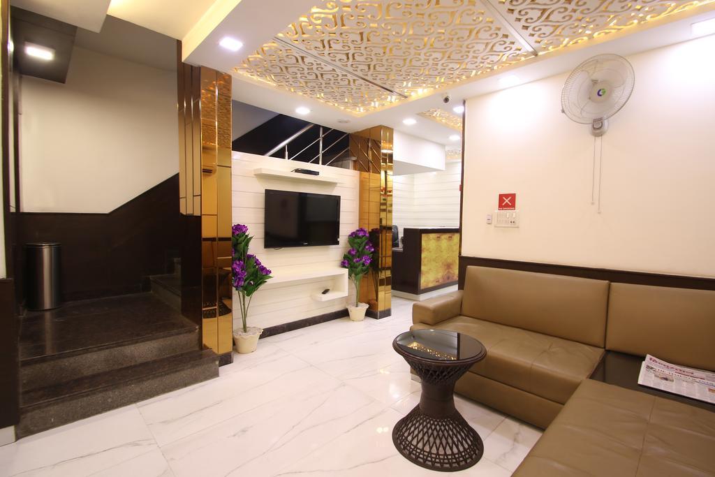 Hotel Hill Palace -Near Karol Bagh Metro Station Delhi  Exterior foto