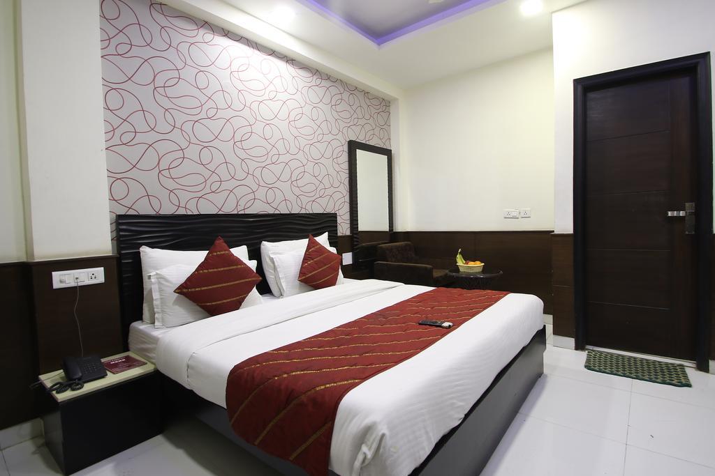Hotel Hill Palace -Near Karol Bagh Metro Station Delhi  Exterior foto