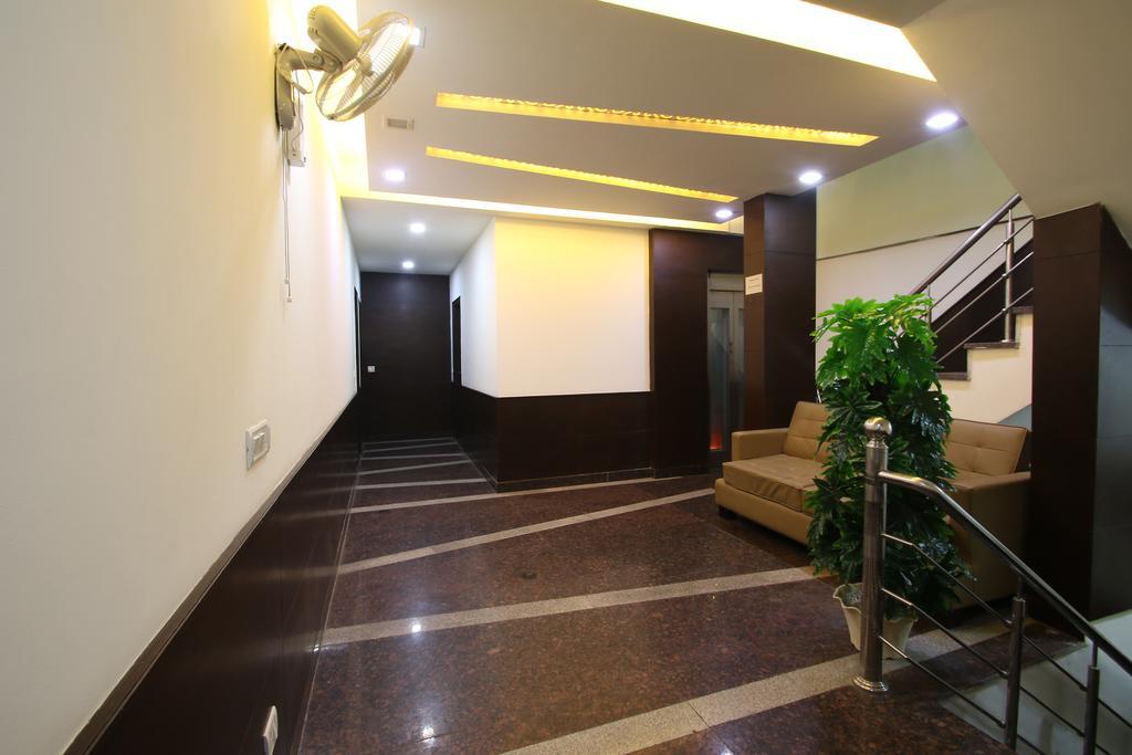 Hotel Hill Palace -Near Karol Bagh Metro Station Delhi  Exterior foto